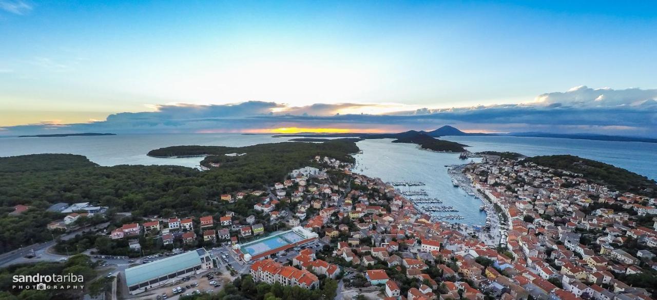 Bigblue House Apartman Amelie Lussingrande Esterno foto